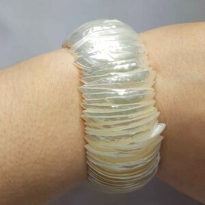 Mother of Pearl Shell Stretch Bracelet